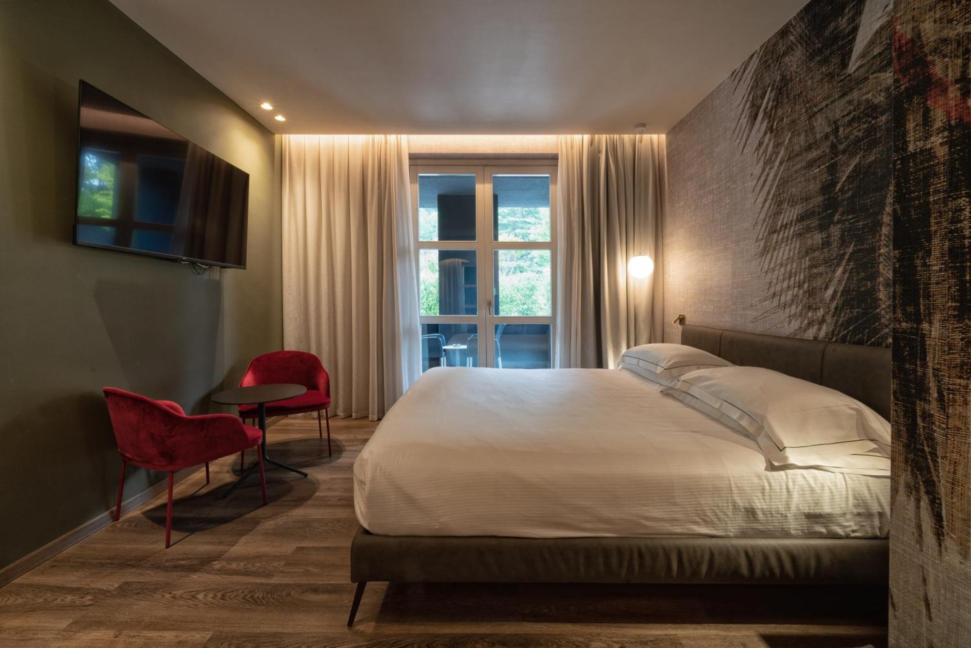 Phi Hotel Piajo Nembro Esterno foto