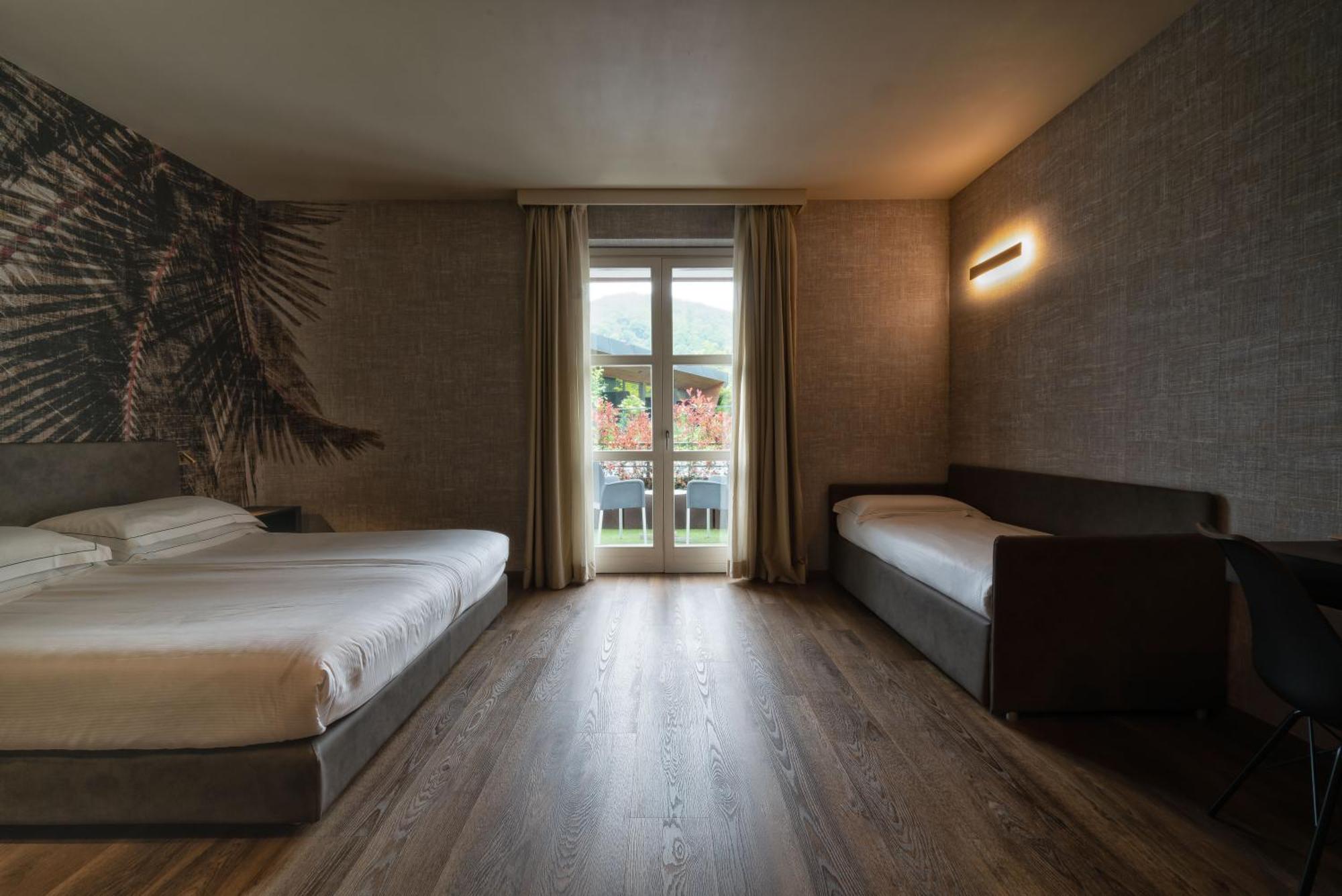 Phi Hotel Piajo Nembro Esterno foto